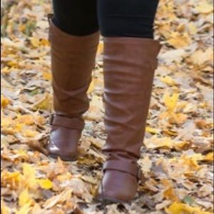 Letoya Everyday Flat Boot